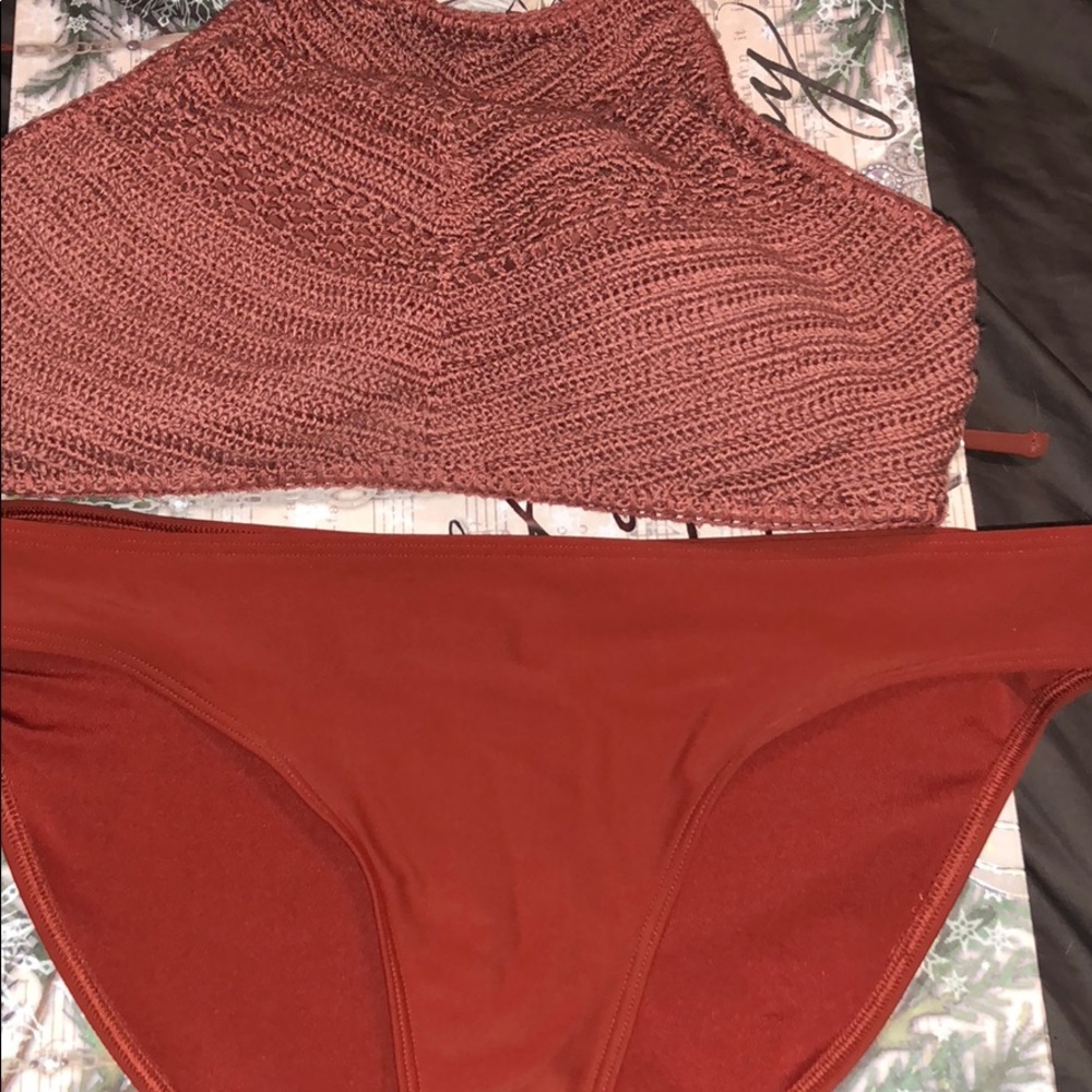 Halter top crotchet bikini